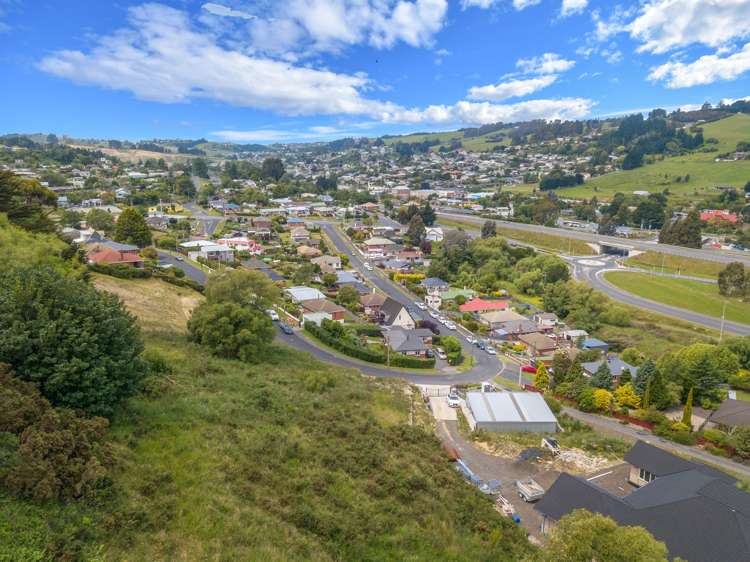 40 and 42 Waldron Crescent Green Island_13