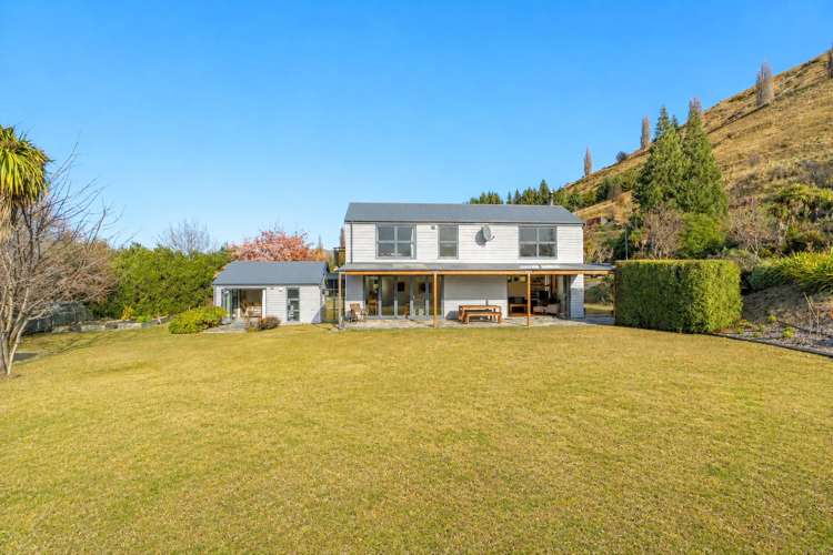 35 Ferry Hill Drive Lower Shotover_16