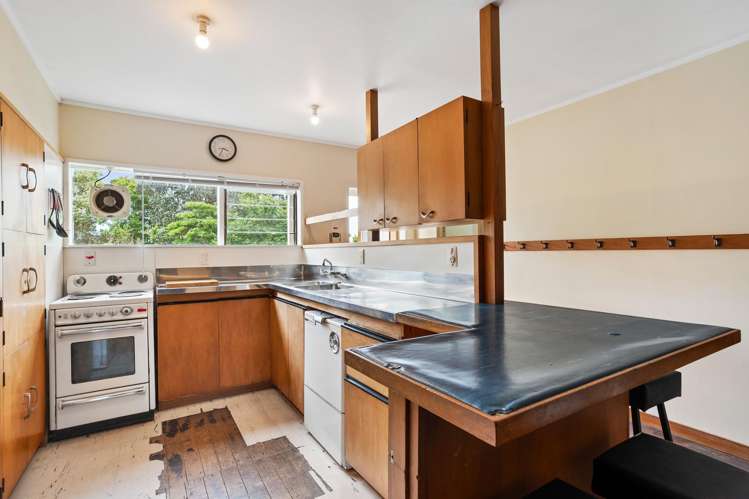 54 Lloyd Avenue Mount Albert_16