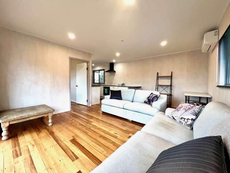 4 Upper Cross Street Raglan_7