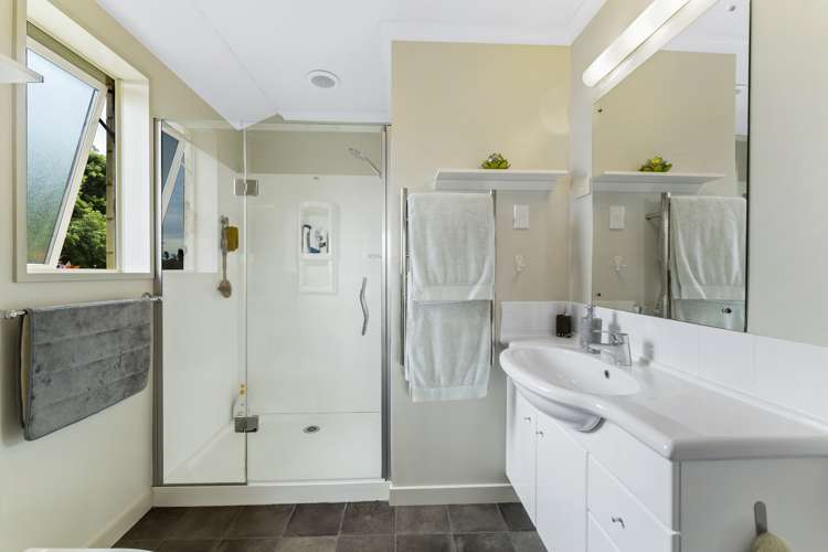 331 Makarewa Browns Road Winton Surrounds_9