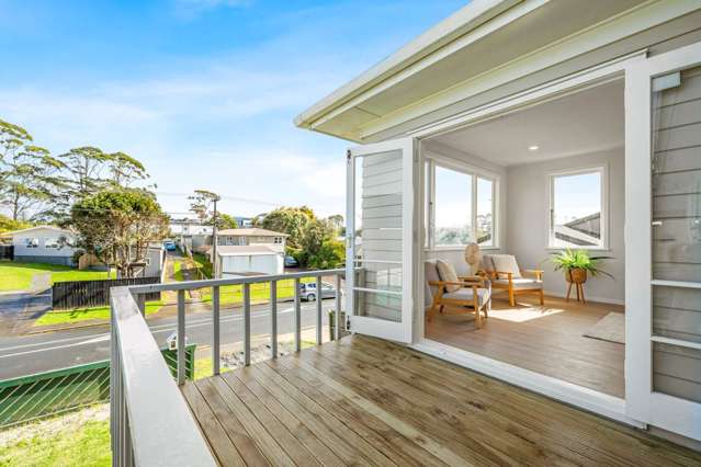 84 Vodanovich Road Te Atatu South_2