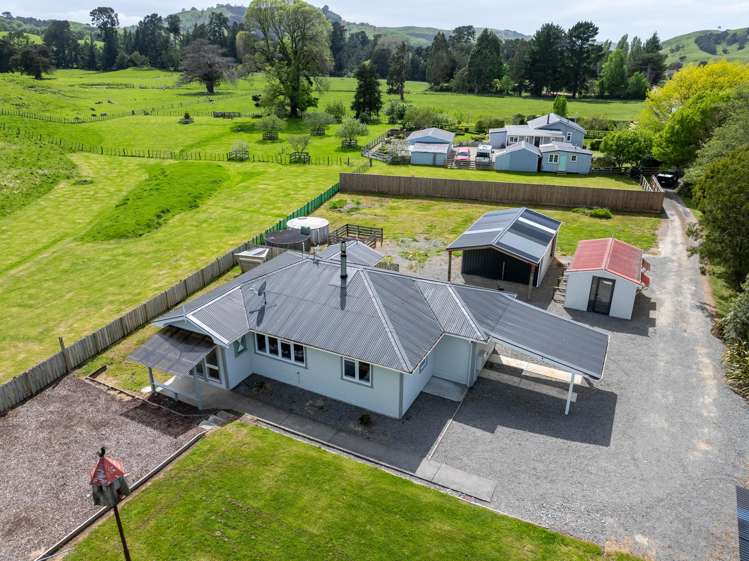 971 Masterton Castlepoint Road Masterton_17