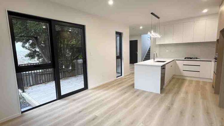 88F Bradbury Road Botany Downs_5