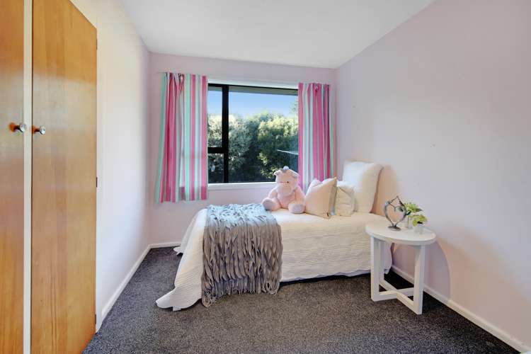 40 Kathleen Crescent Hornby_11