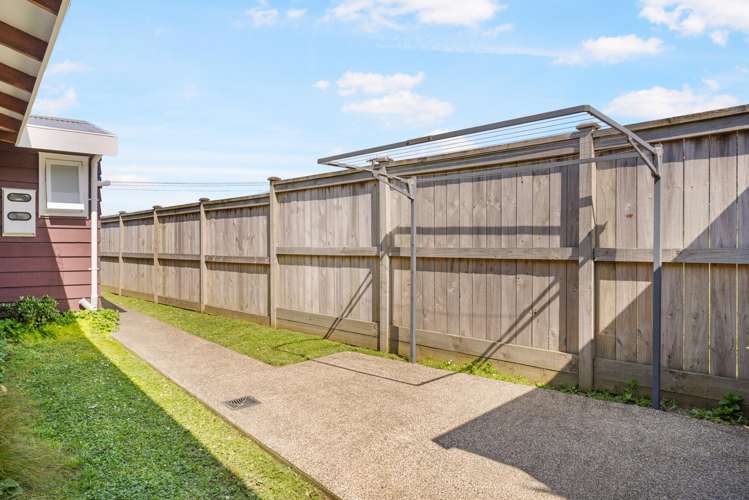 52B Tirimoana Road Te Atatu South_28