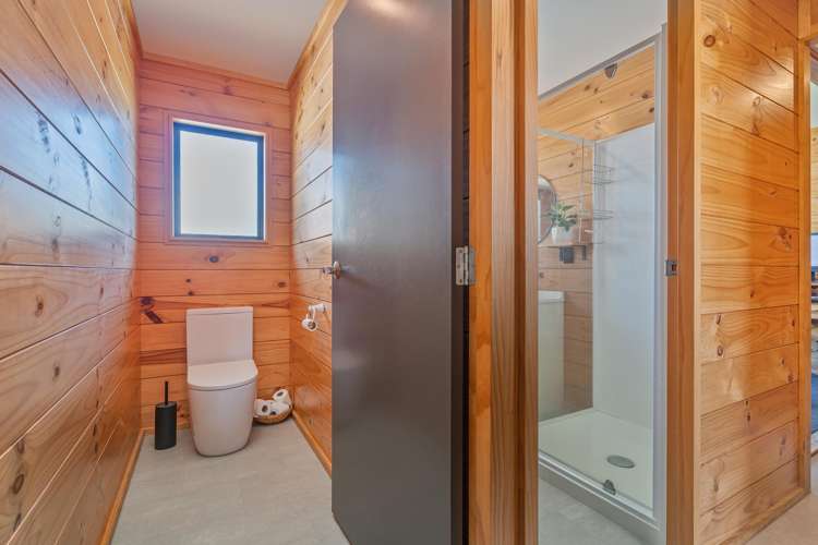 114 Kauri Crescent Matarangi_21