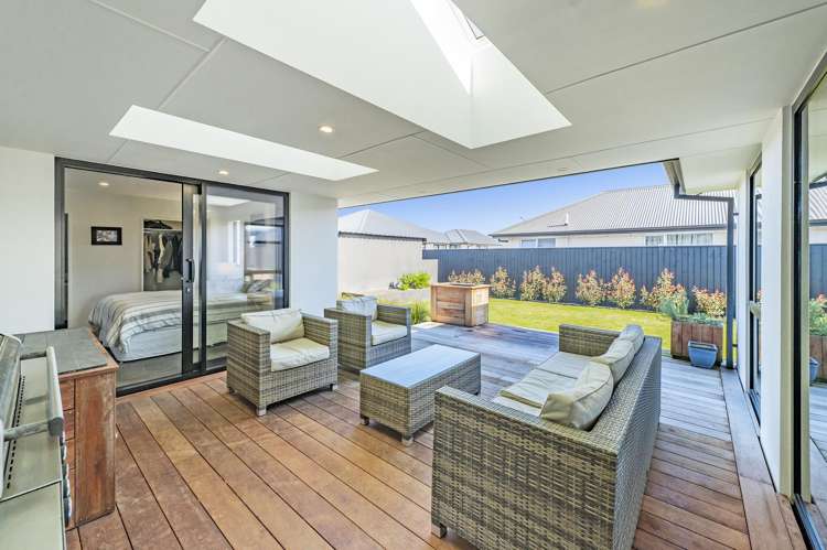 72 Halpin Drive Lincoln_11