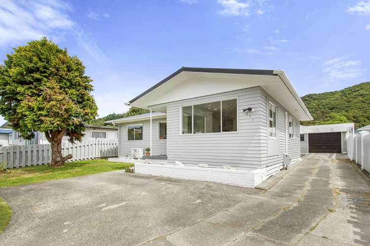 271 Wellington Road Wainuiomata_11