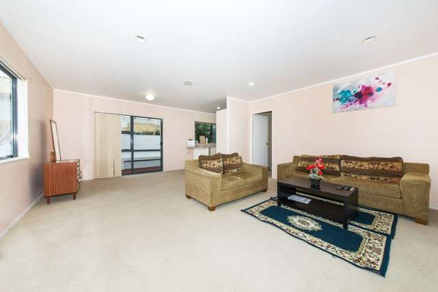 2/5 Halsey Road Manurewa_4