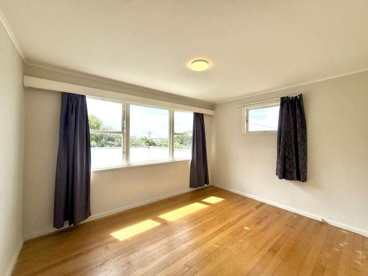 26 Tiroroa Avenue Te Atatu South_8