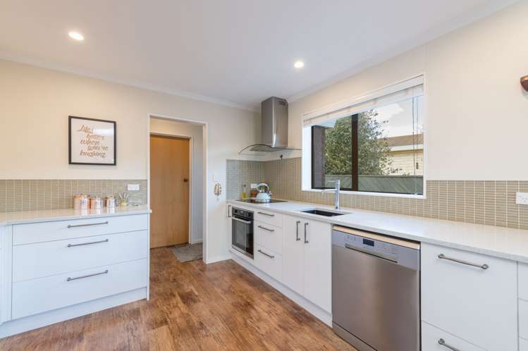 50 Farnham Drive Richmond_2