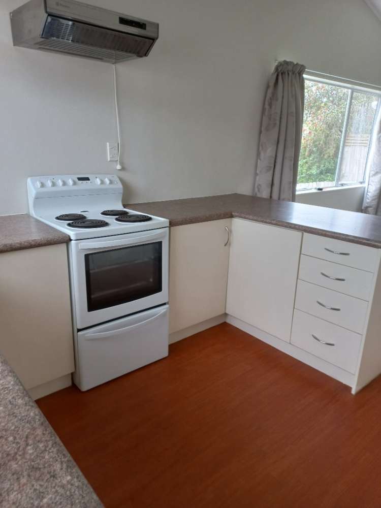 72 Vodanovich Road Te Atatu South_8