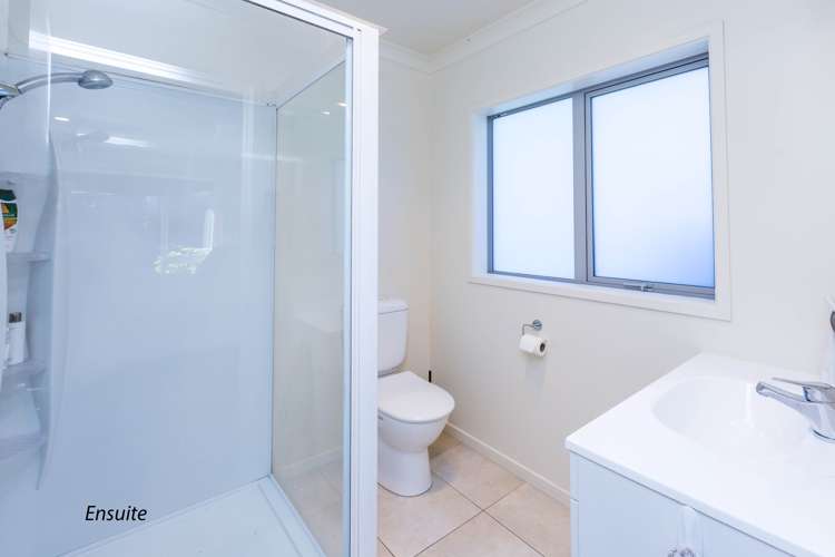 118 Kirton Drive Riverstone Terraces_11