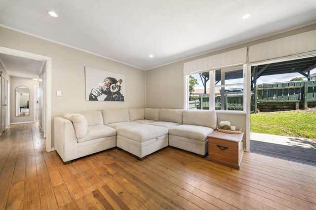 9/331 Royal Road Massey_3