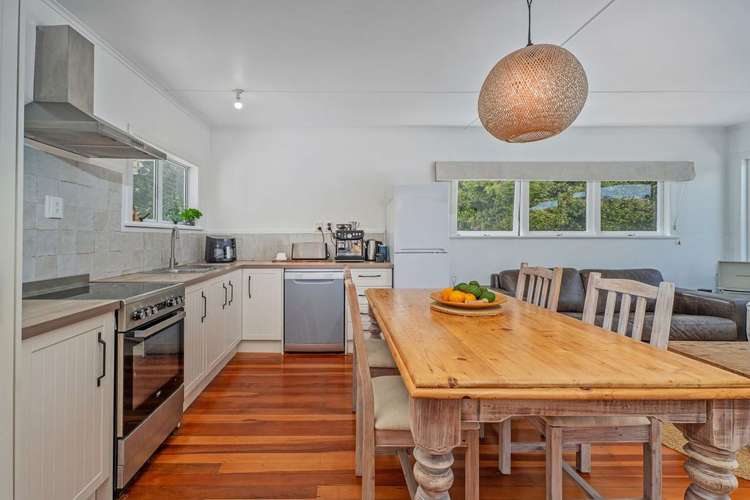 4 Ocean Beach Road Tairua_6