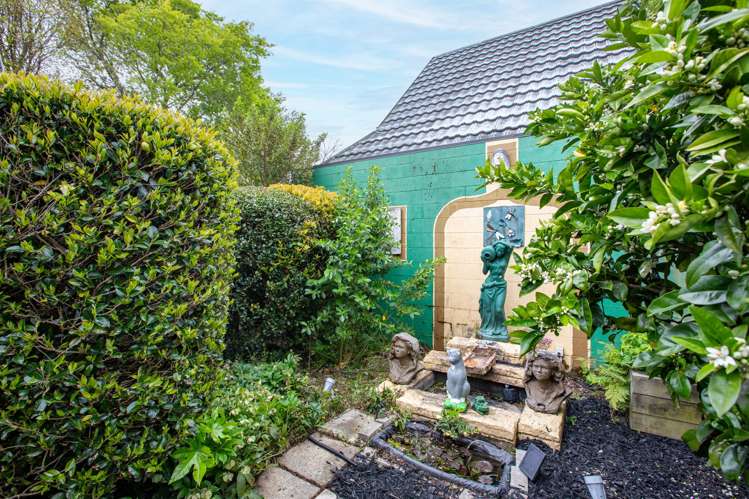 14 Sandalwood Drive Dinsdale_17