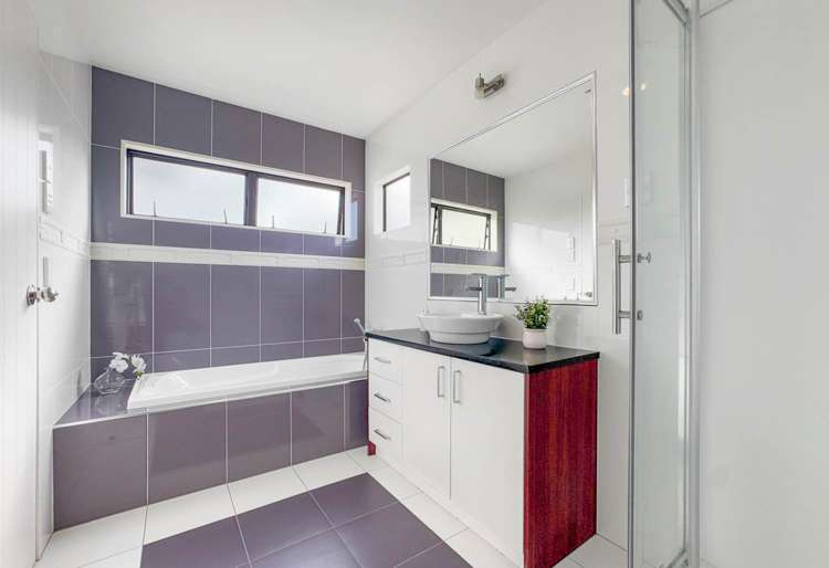 28 Malahide Drive Flat Bush_15