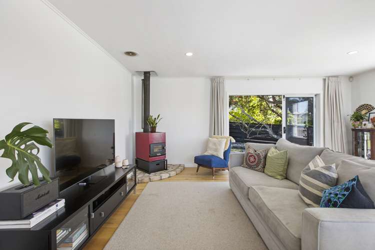1/12 Grimshaw Place Henderson_12