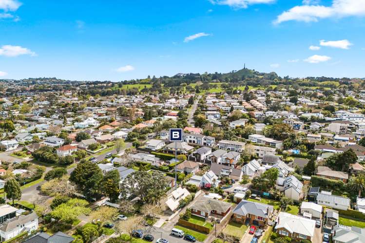 1/10 Taiere Terrace Onehunga_14