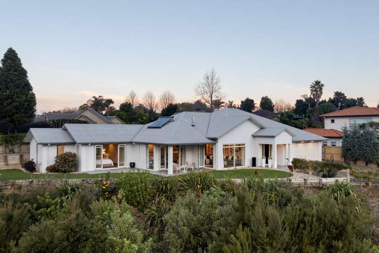 40 Broadwater Close Pyes Pa_36