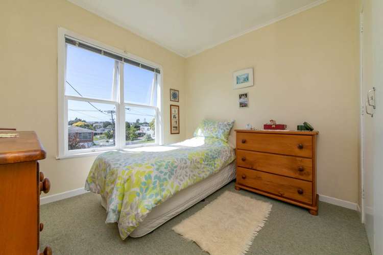 40 Tiroroa Avenue Te Atatu South_12