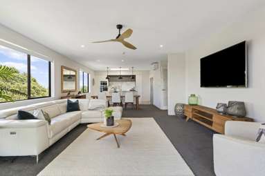 401/2A Raurenga Avenue_3