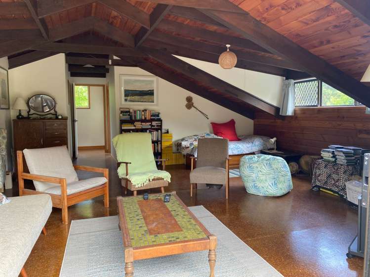 126 Garden Road Piha_7