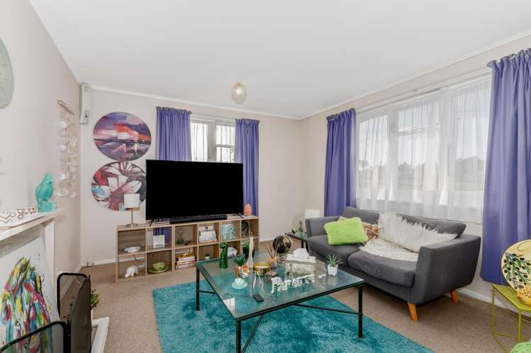 10 Miranda Street Cannons Creek_9