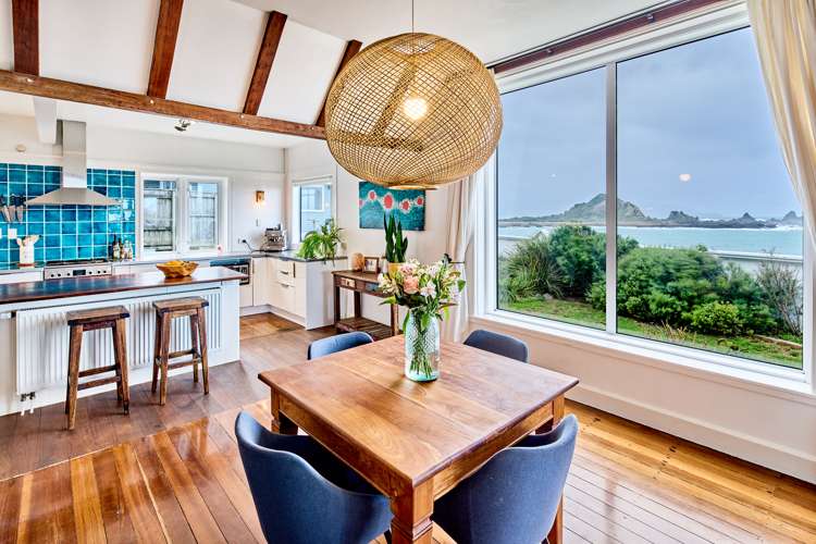 336 The Esplanade Island Bay_5