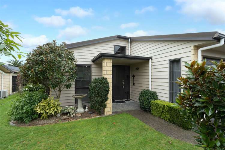 61/3 Turnbury Court Rototuna_3