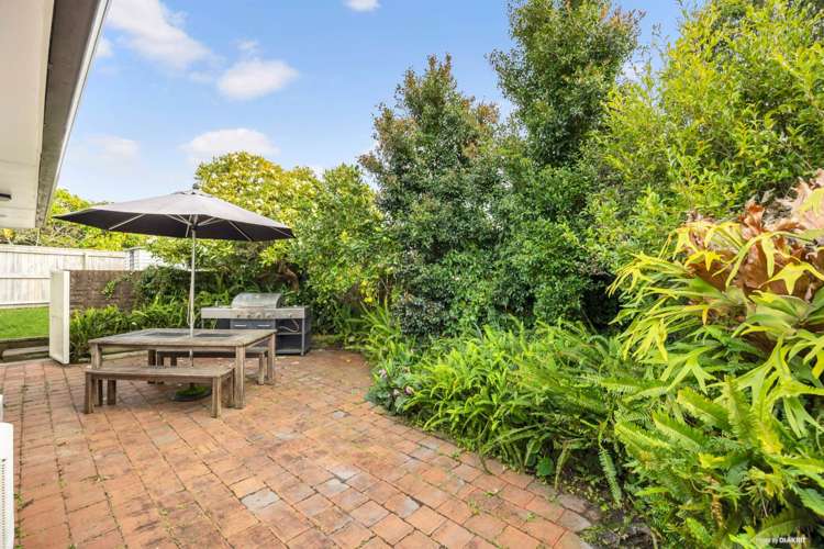 8 Jill Place Hillpark_16