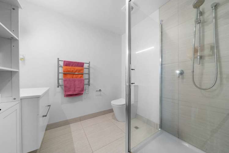 4 Te Puketoka Lane Mangere_8