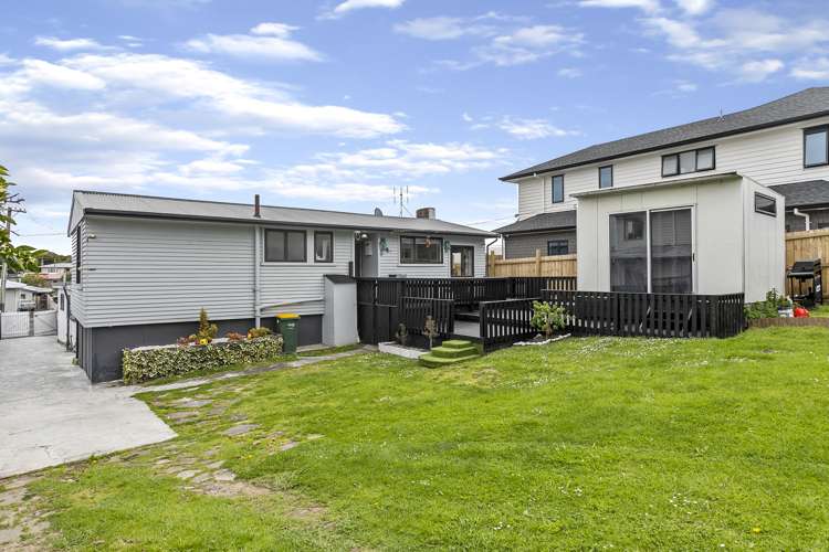 2/116 Beaumonts Way Manurewa_13