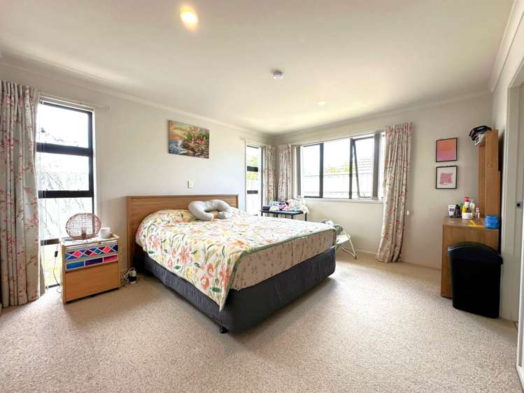 53 Sunningdale Street Wattle Downs_31