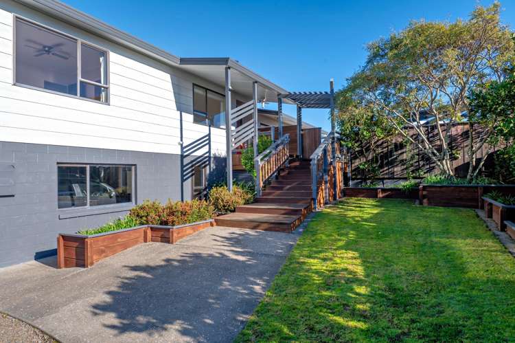 6 The Glebe Coastlands_13