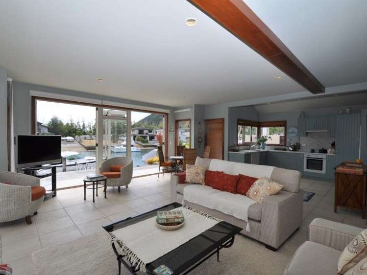 116 Motu Capri Pauanui_15