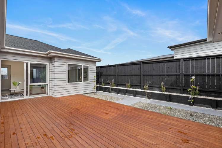 75 Parish Drive Milldale_35