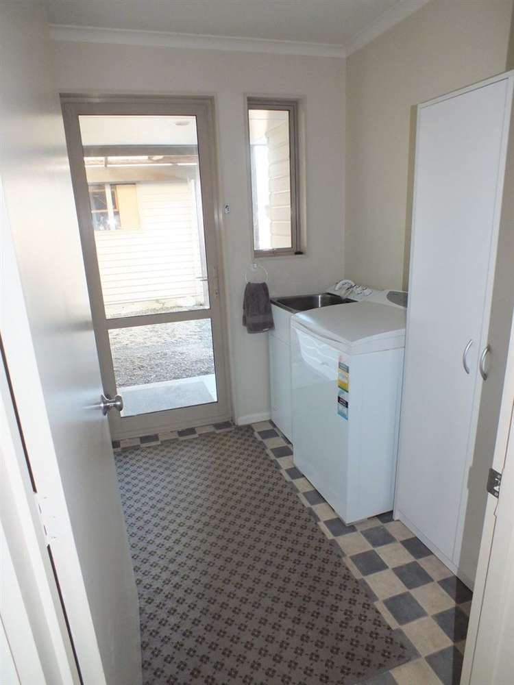 15 Main Street Reefton_17