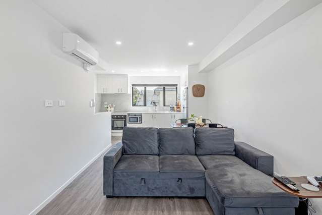 2/45 Dale Crescent Pakuranga_4