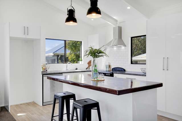 6 Moki Street Titahi Bay_2