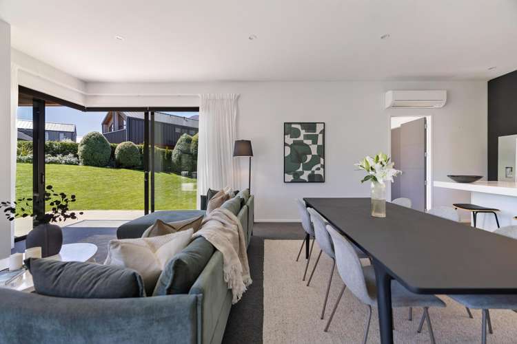 6 Pendeen Crescent Jacks Point_10