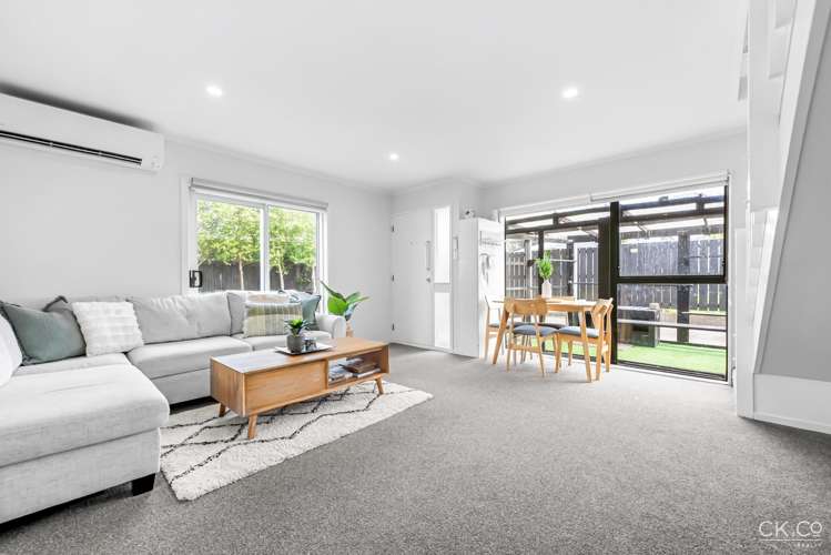 3/24 Mason Street Moera_2