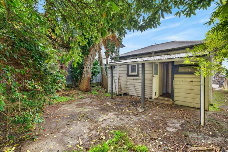 4 Paradise Road Napier South_13