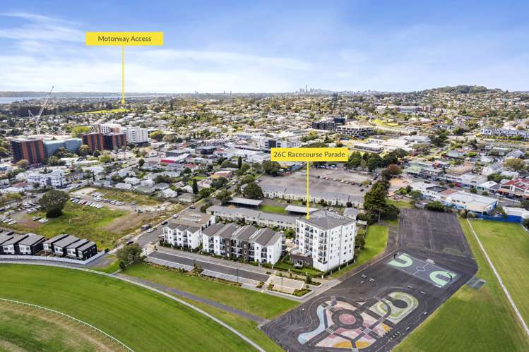 502/26C Racecourse Parade Avondale_8