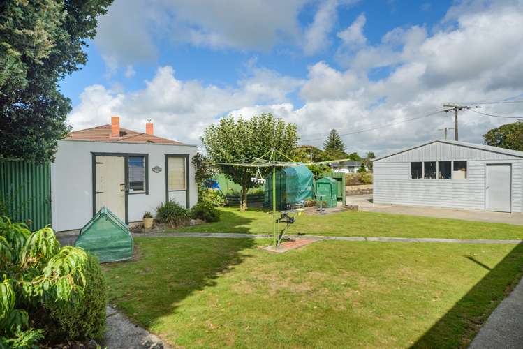 207 South Street Feilding_13