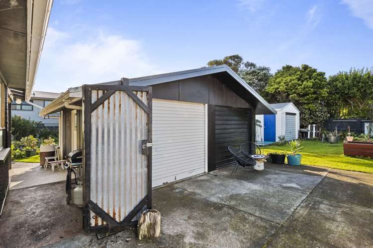 69 Domett Street Opunake_19