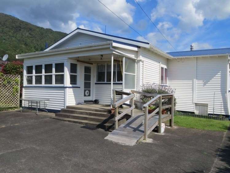 16 Longfellow Street Te Aroha_31