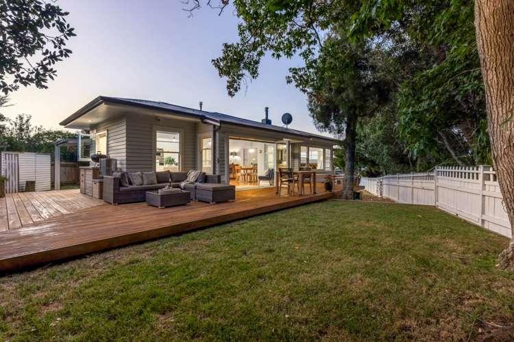 152 Edinburgh Street Pukekohe_4