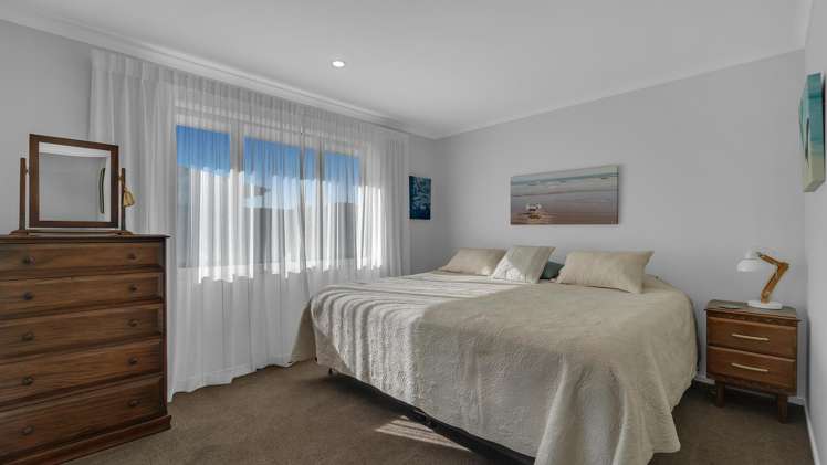 7 Merino Crescent Amberley_13